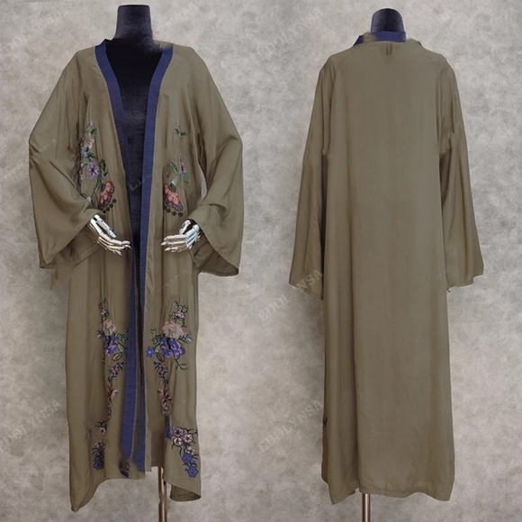 ❤LAST ONE ❤Embroidered Kimono Beach Cover Up - Picture 5 of 5